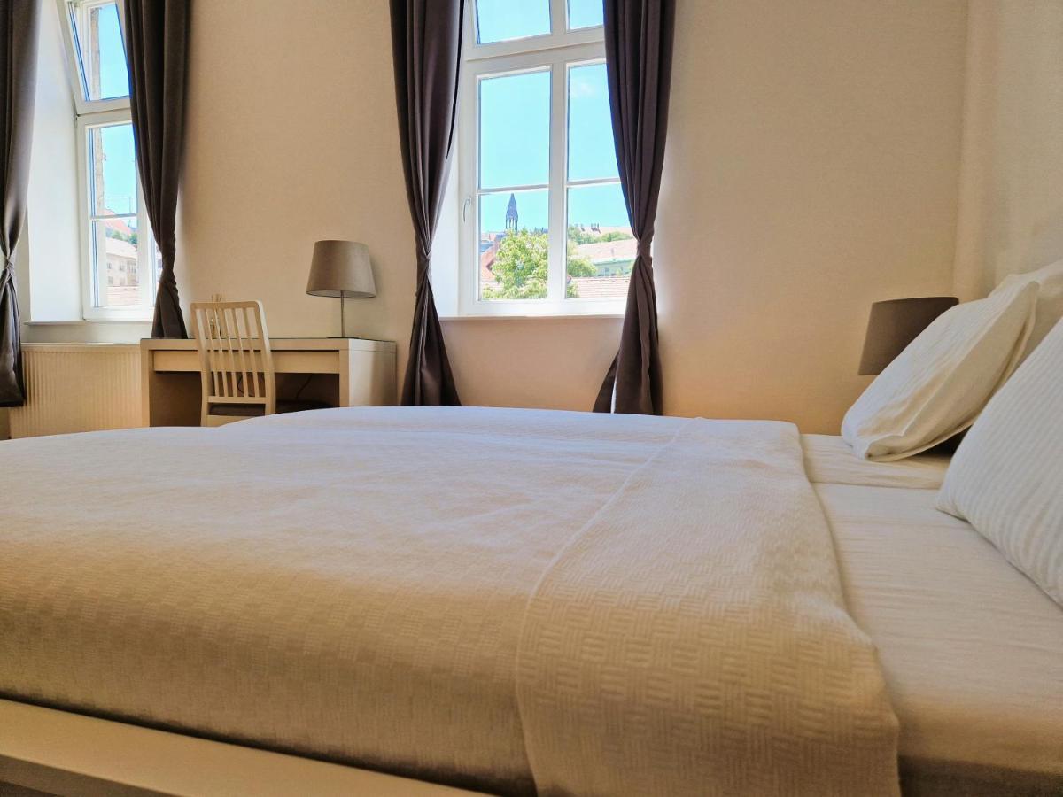 Halasz 2-Bedroom Apartment Near Castle, Free Public Parking Nearby بودابست المظهر الخارجي الصورة